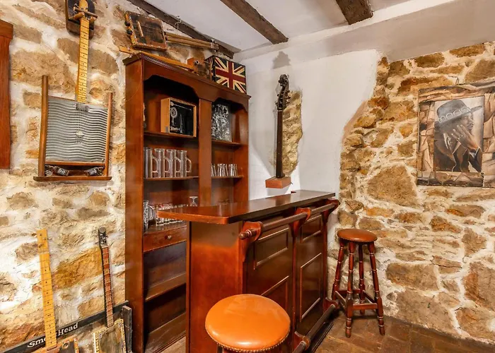 Gorgeous In With Kitchen